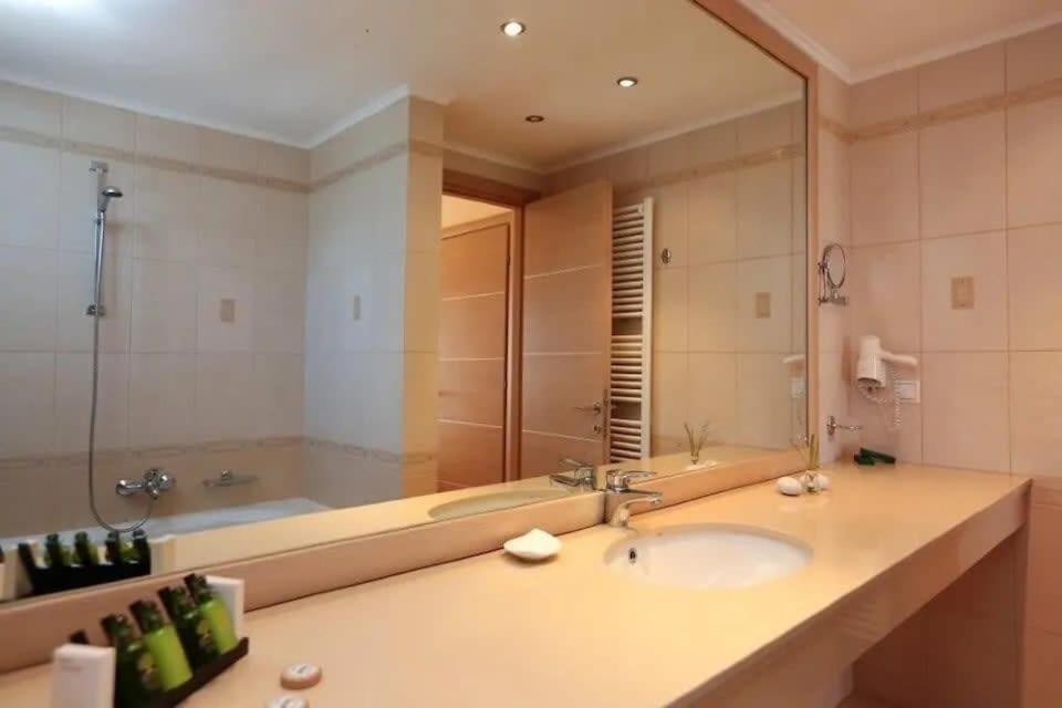 Dreamy Jasmine In Skiathos With Your Exclusive Private Pool Villa Troulos