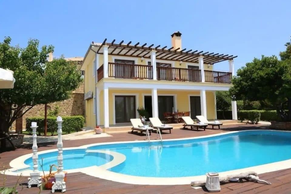 Dreamy Jasmine In Skiathos With Your Exclusive Private Pool Troulos